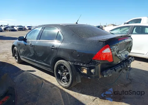 2011 Ford Fusion Se z USA, uszkodzony, nr VIN 3FAHP0HA3BR241894